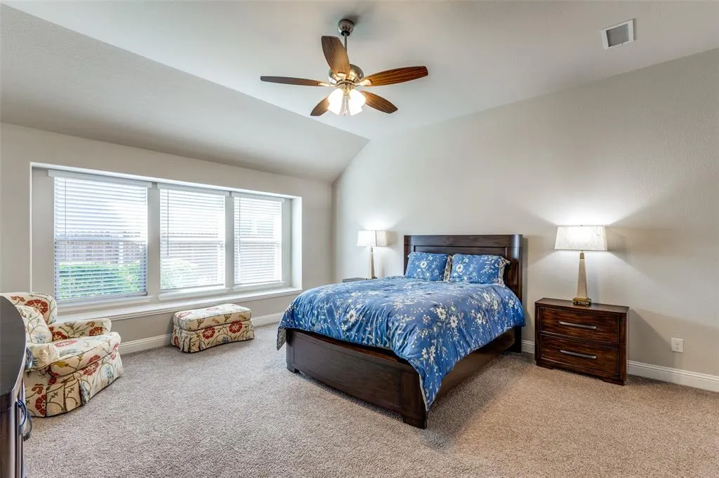 1218 Rockridge Trail