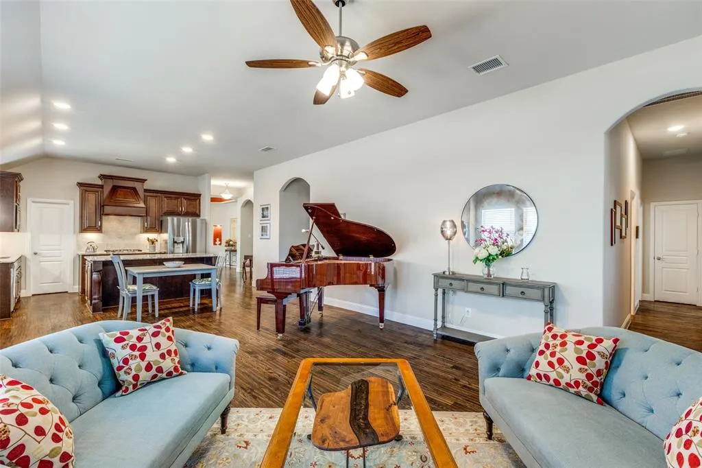 1218 Rockridge Trail