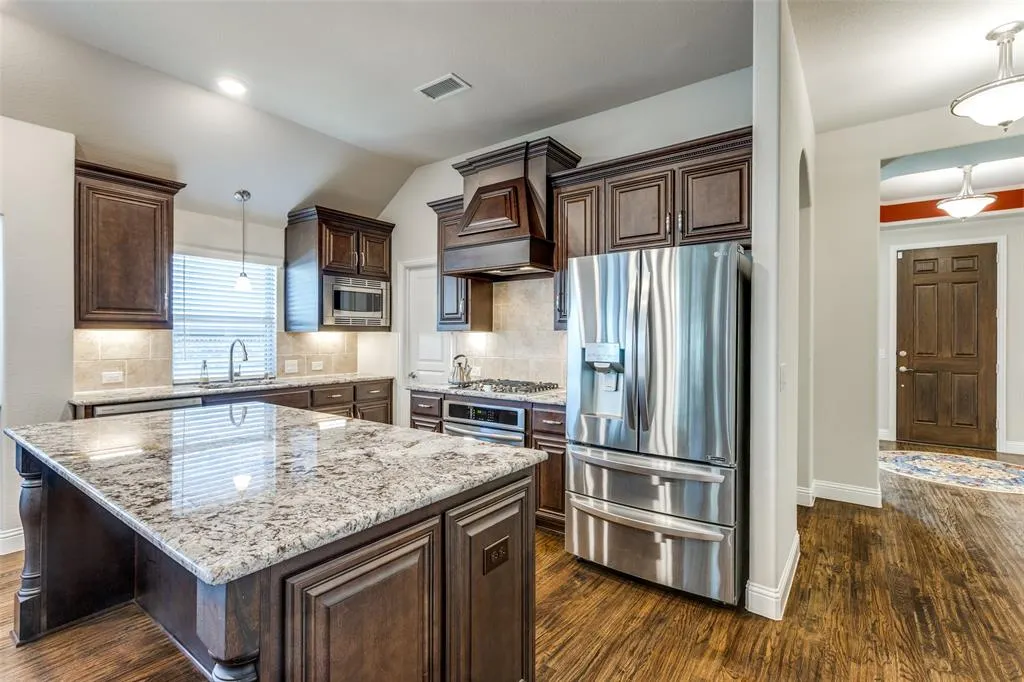 1218 Rockridge Trail