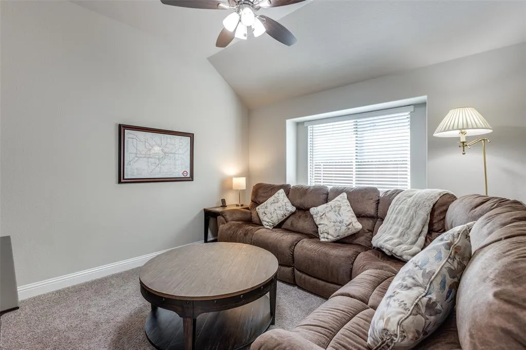 1218 Rockridge Trail