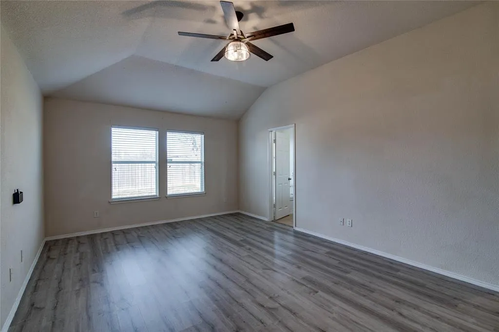 1830 SABLE WOOD Drive