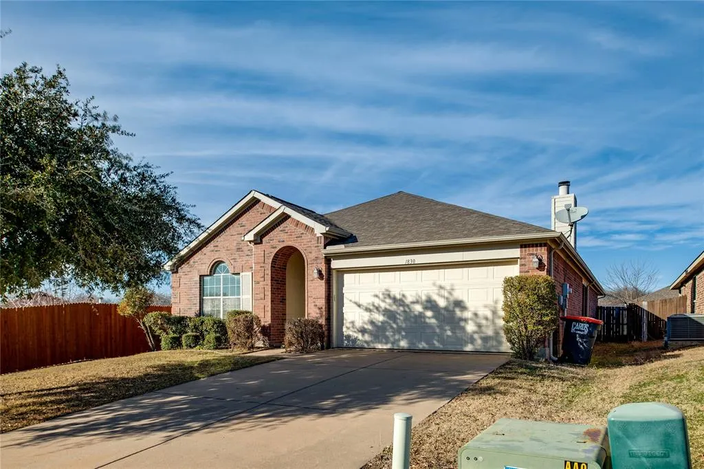 1830 SABLE WOOD Drive