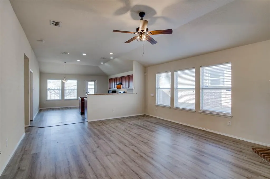 1830 SABLE WOOD Drive