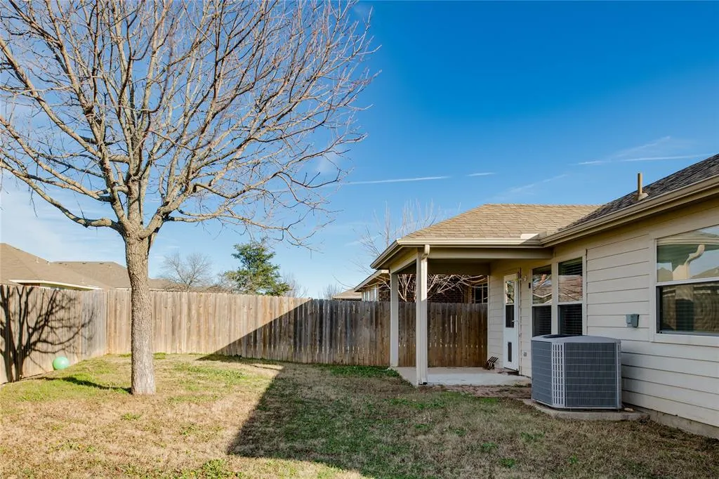 1830 SABLE WOOD Drive