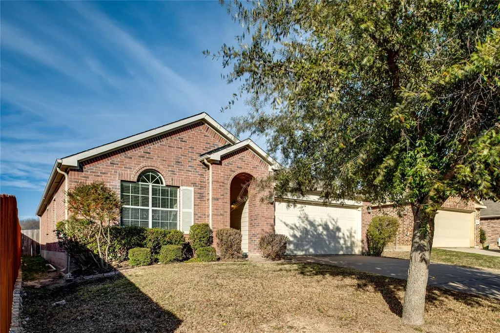 1830 SABLE WOOD Drive