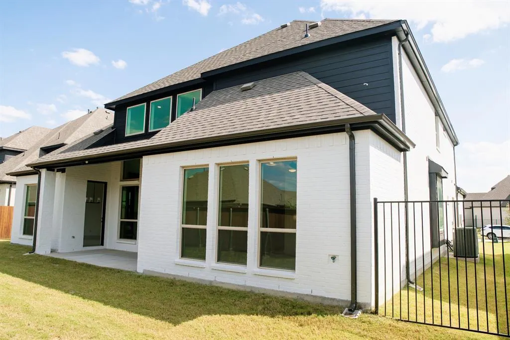 15063 Grand Highlands Road