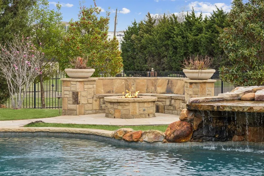 15961 Custer Trail