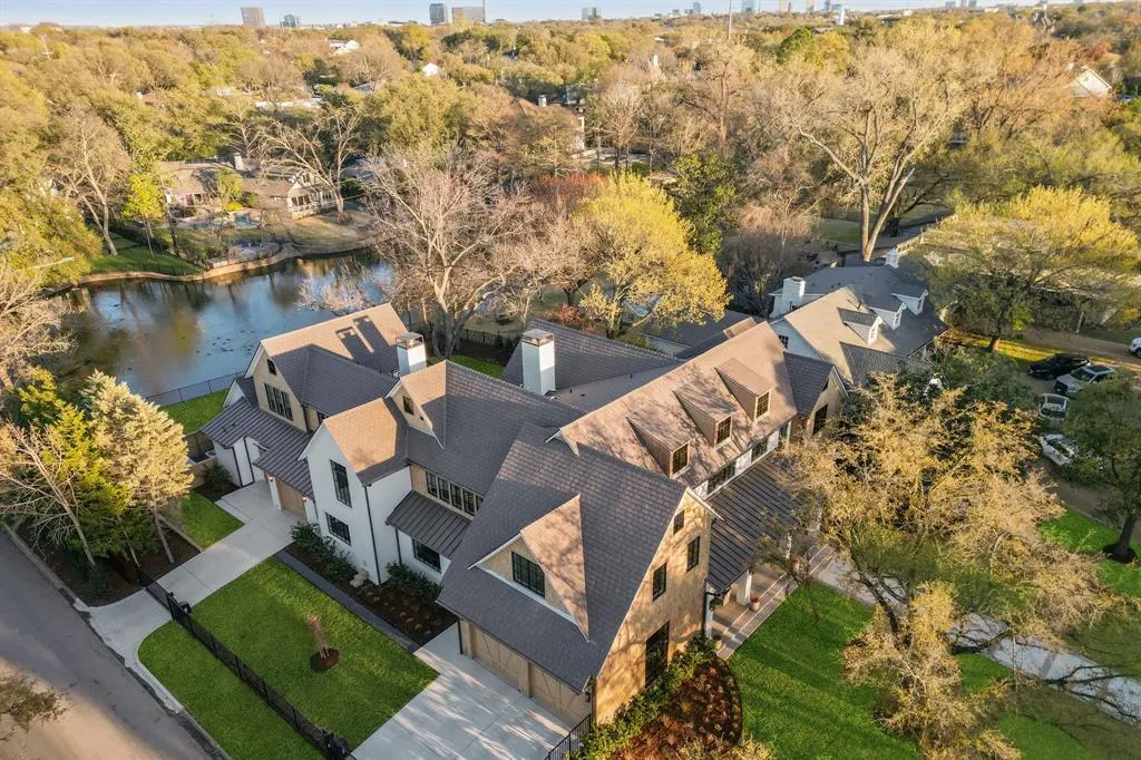 11132 Westmere Circle