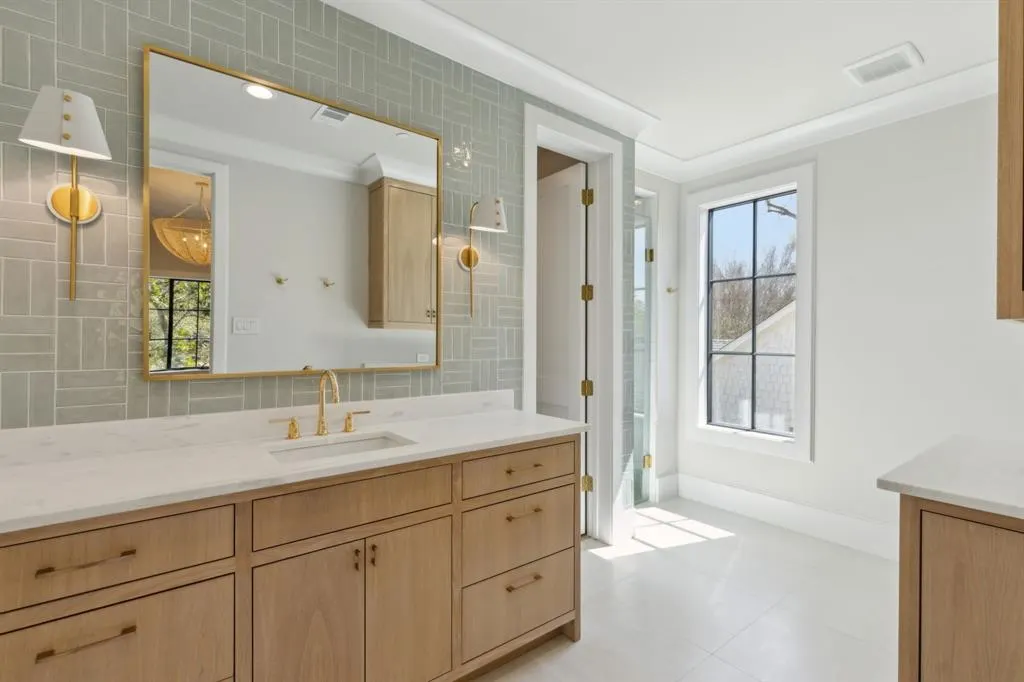 11132 Westmere Circle