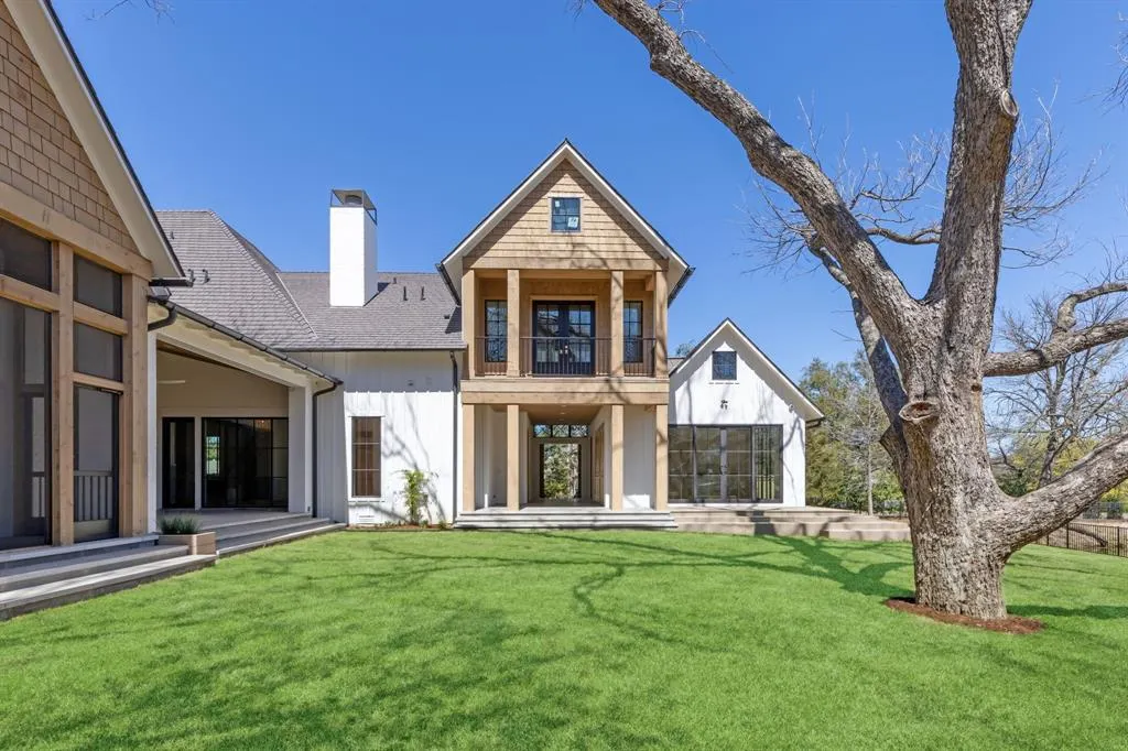11132 Westmere Circle