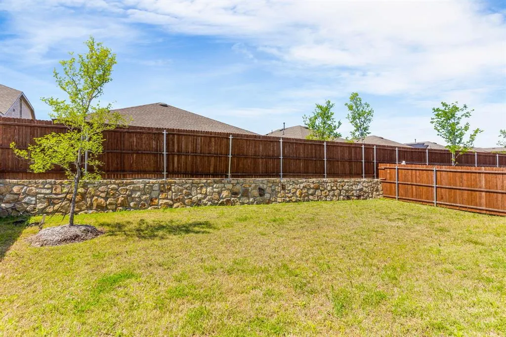 7313 Bledington Lane