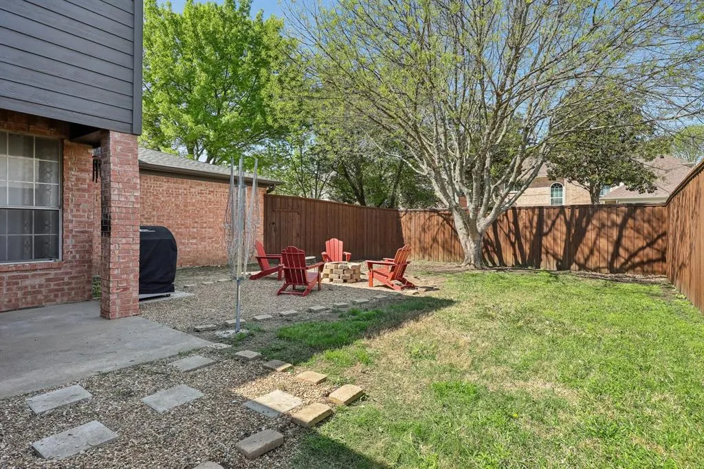 8901 Smokey Drive