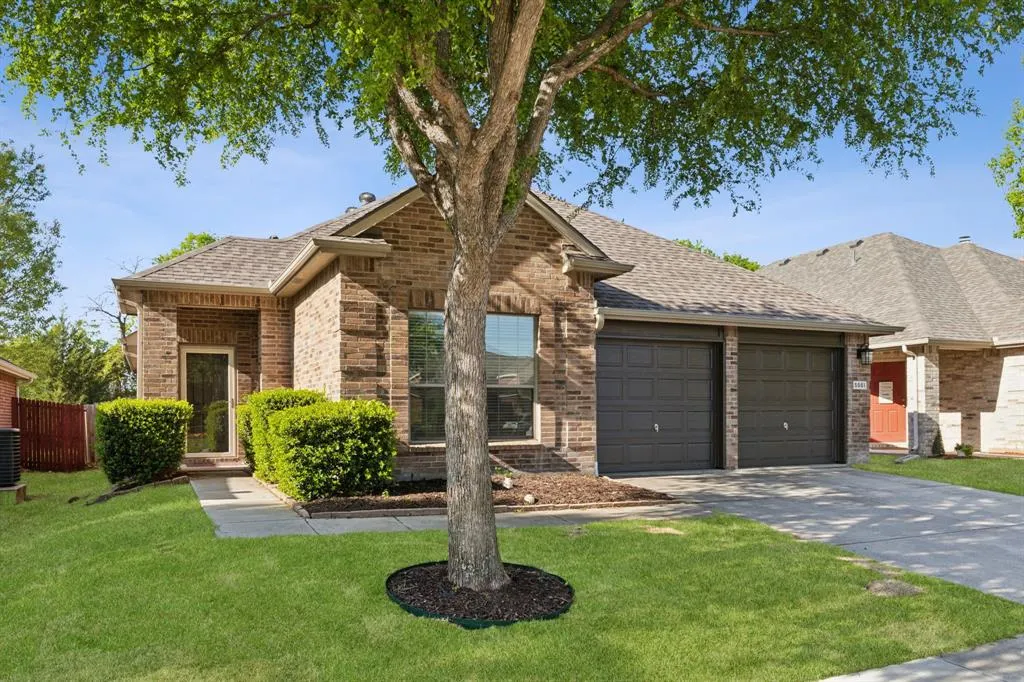 5551 Crestwood Drive
