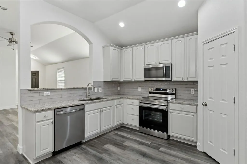 5551 Crestwood Drive