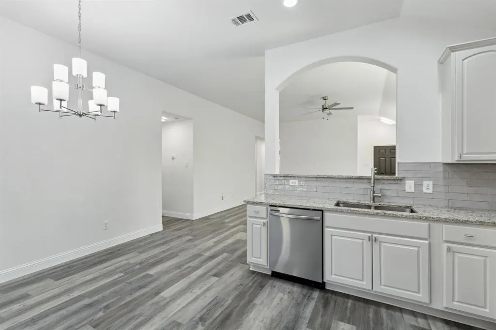 5551 Crestwood Drive