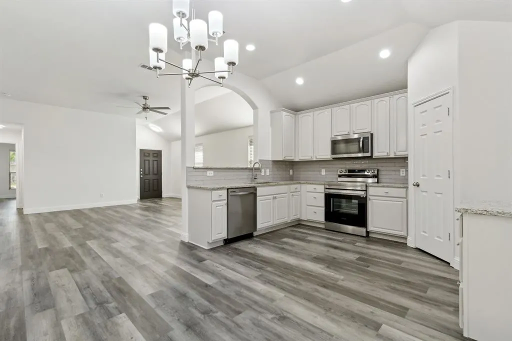 5551 Crestwood Drive