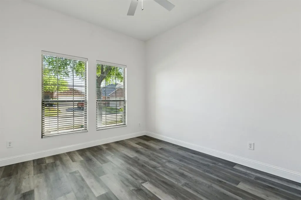 5551 Crestwood Drive