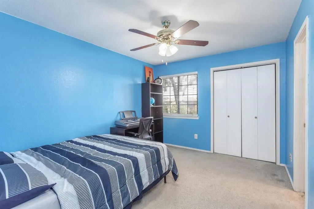 3852 Suffolk Lane
