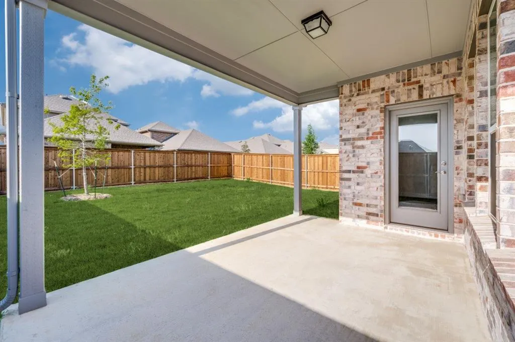 345 Rosemoor Place