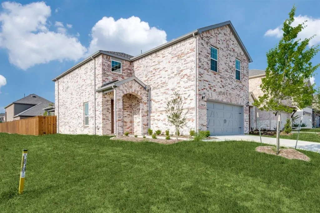 345 Rosemoor Place