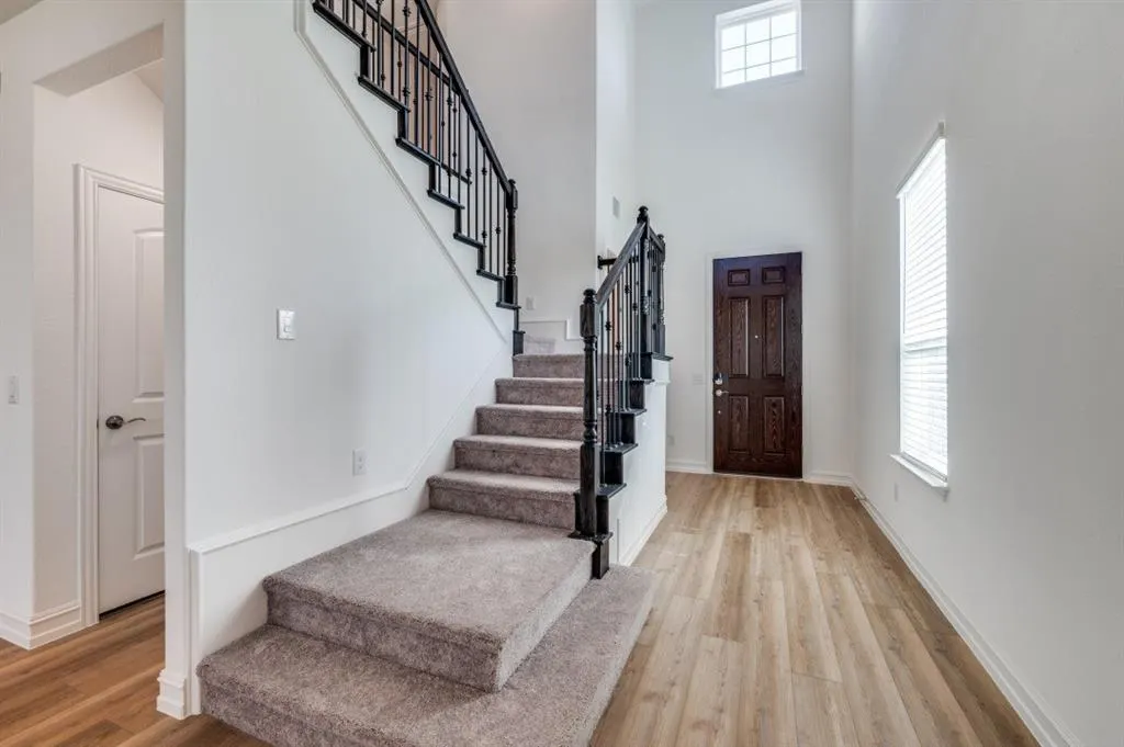 345 Rosemoor Place