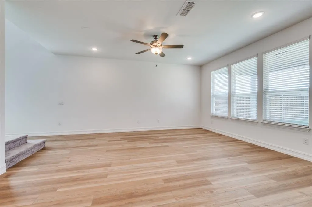 345 Rosemoor Place