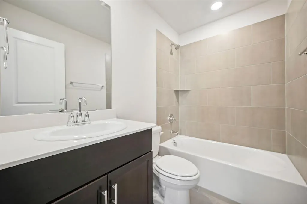 608 Willet Drive
