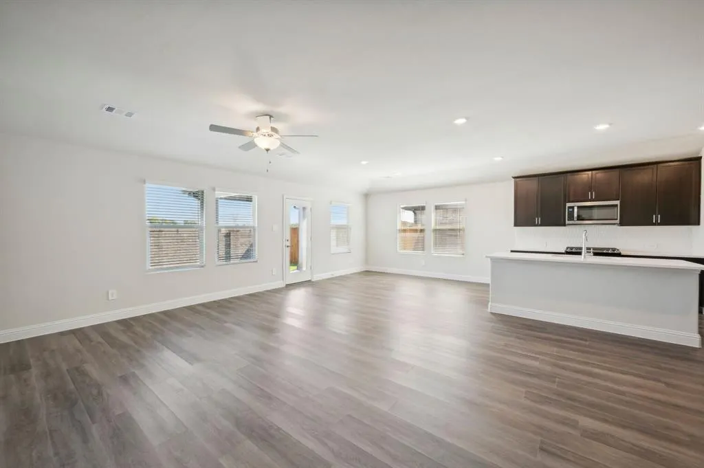 608 Willet Drive
