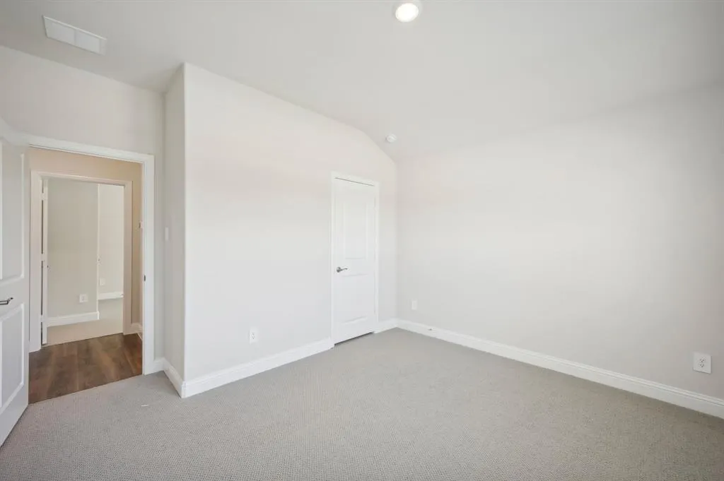 608 Willet Drive