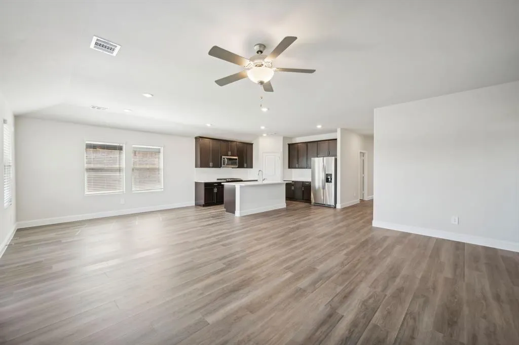 608 Willet Drive