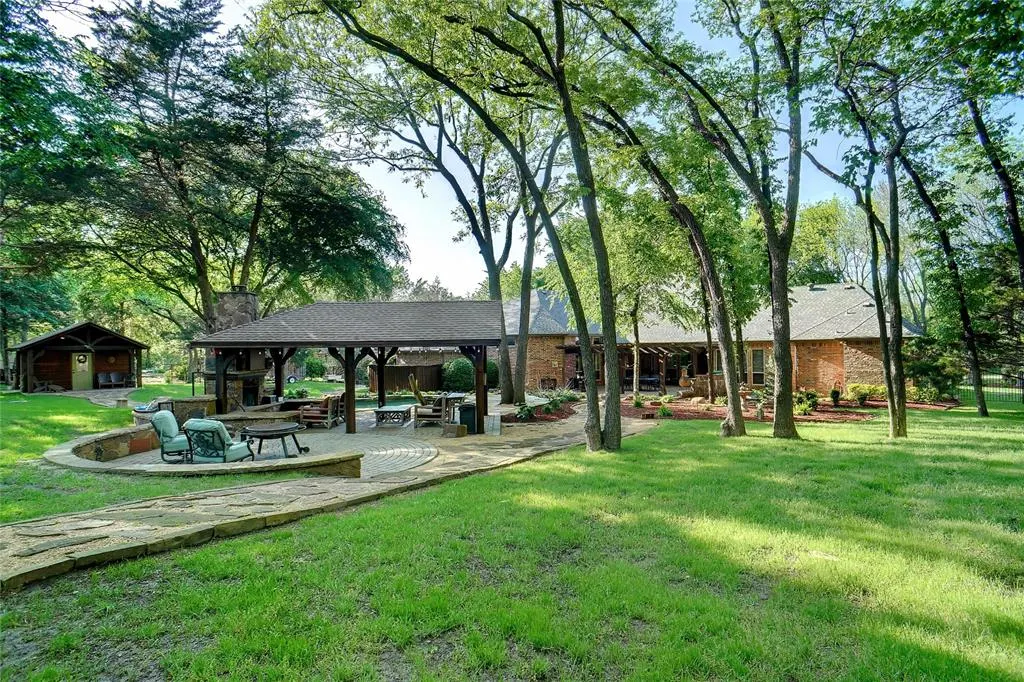 14 Shadywood Lane