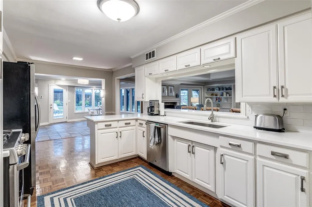 11116 Cinderella Lane
