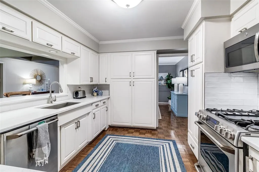 11116 Cinderella Lane