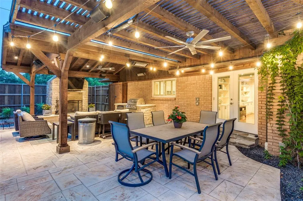 11116 Cinderella Lane