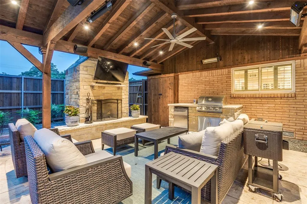 11116 Cinderella Lane