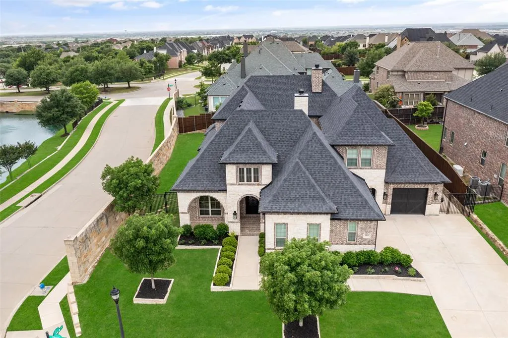 1161 Clipston Drive