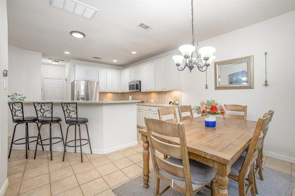 6605 Crator Drive