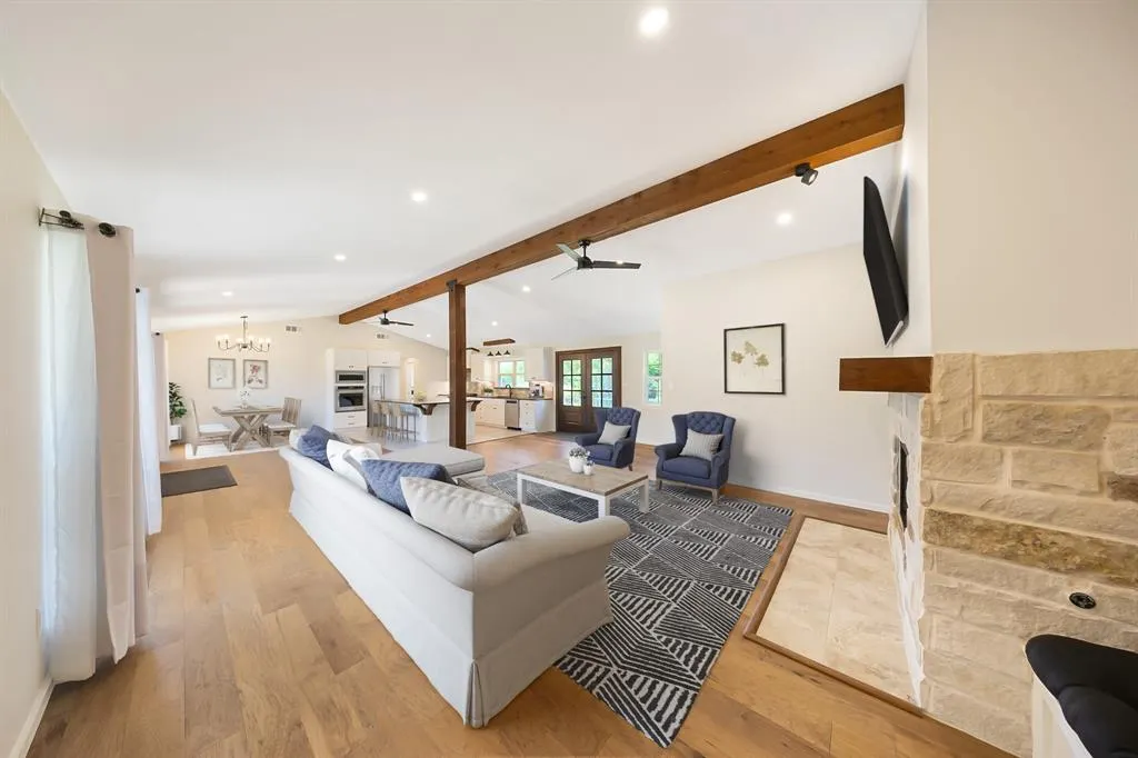 4107 Highland Road