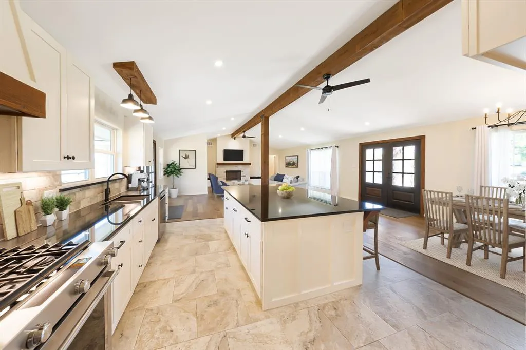 4107 Highland Road