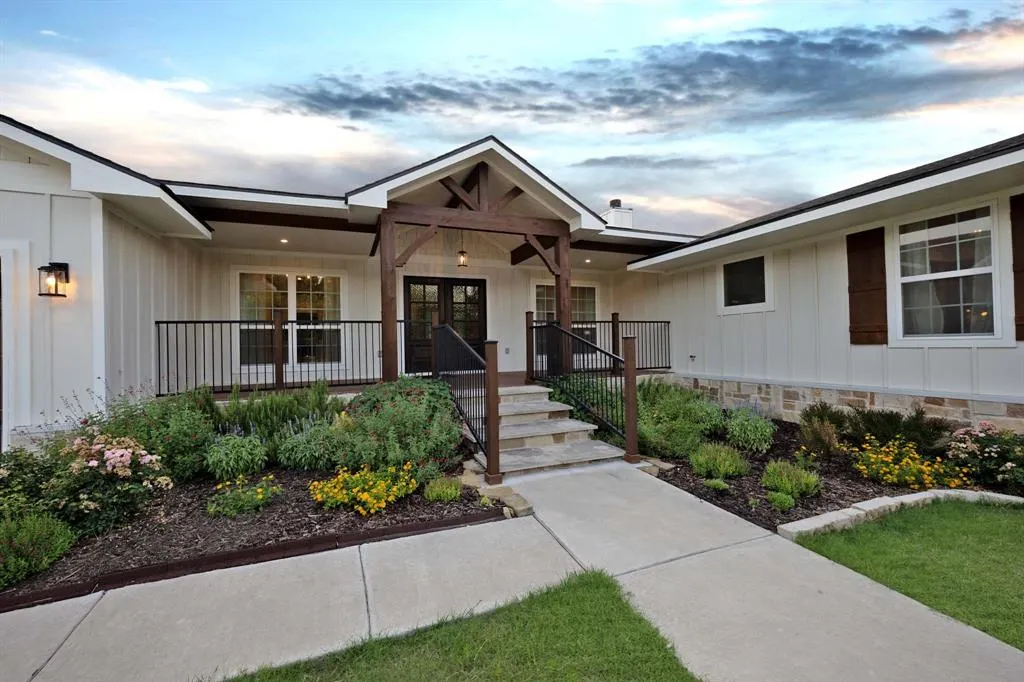 4107 Highland Road