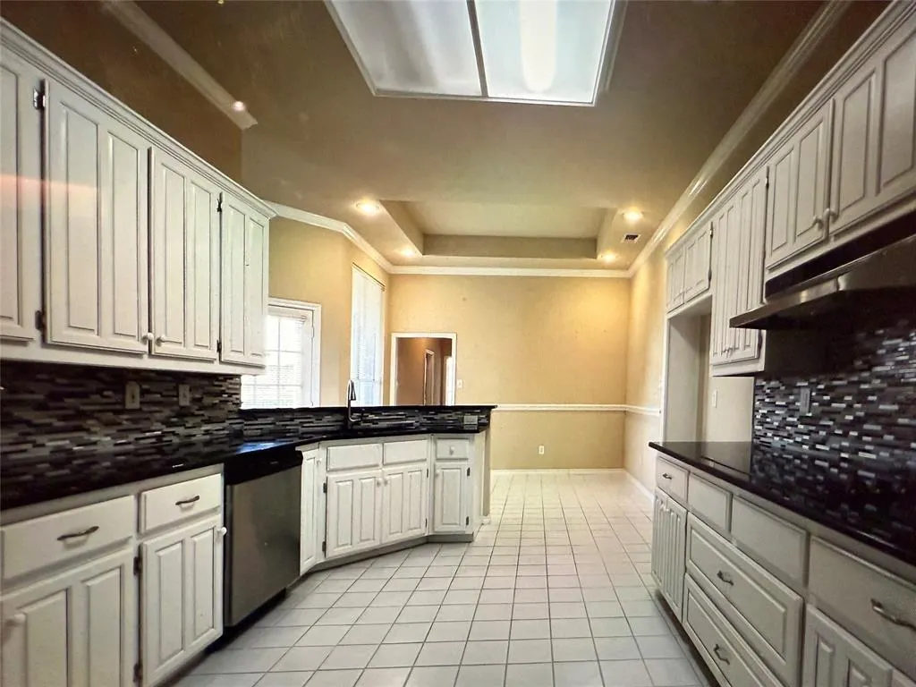 3400 Dartmouth Drive