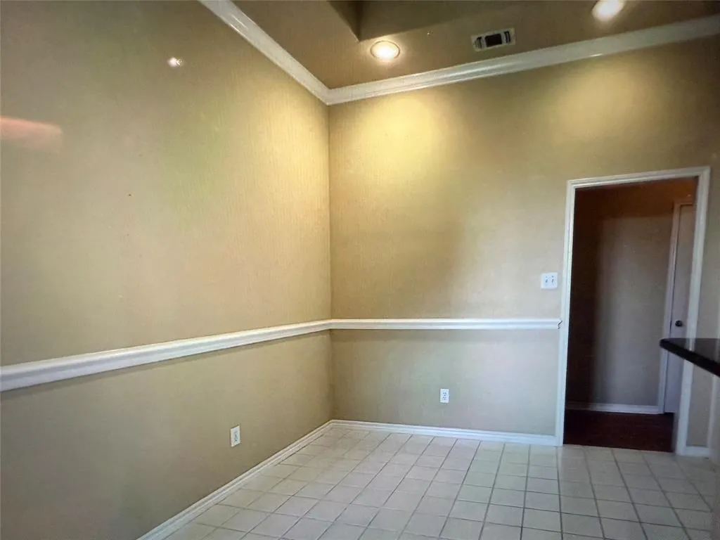 3400 Dartmouth Drive