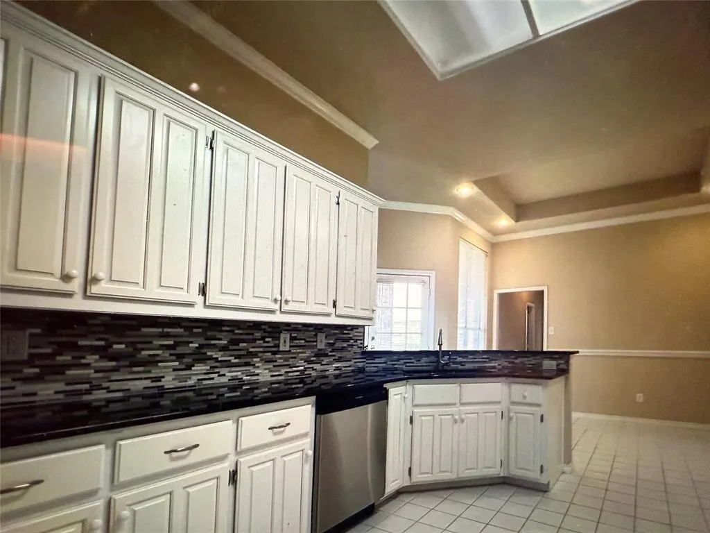 3400 Dartmouth Drive