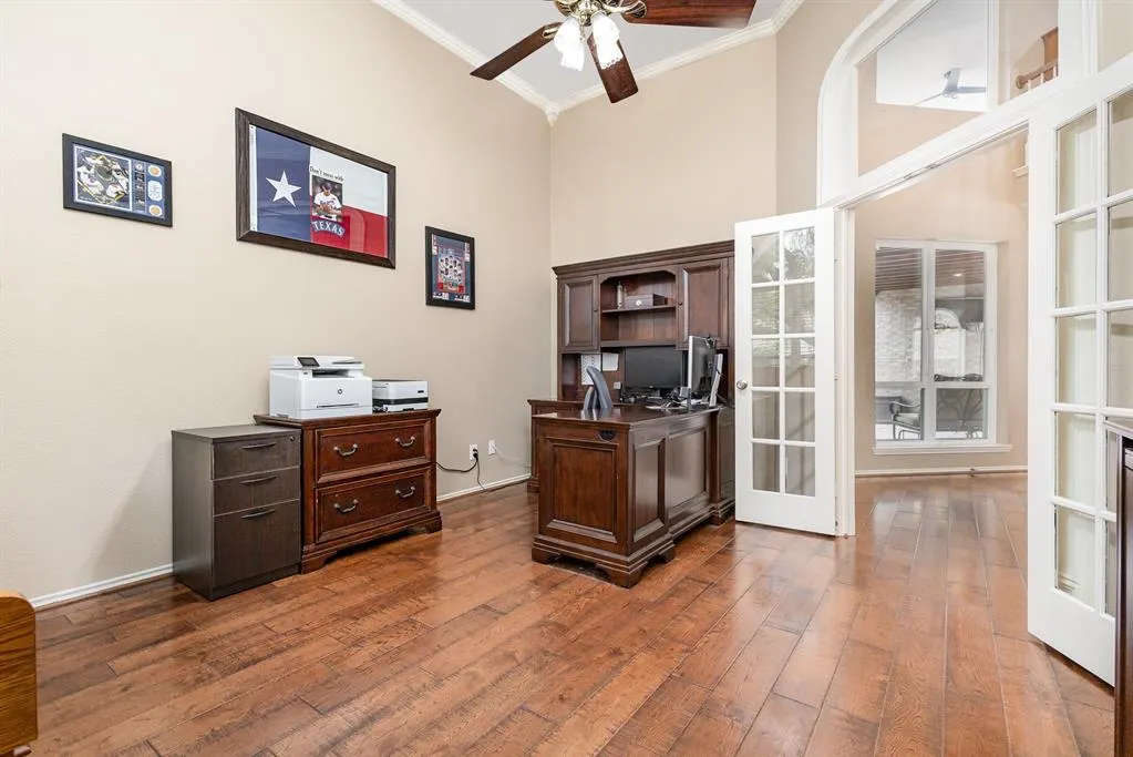 2916 Woods Drive