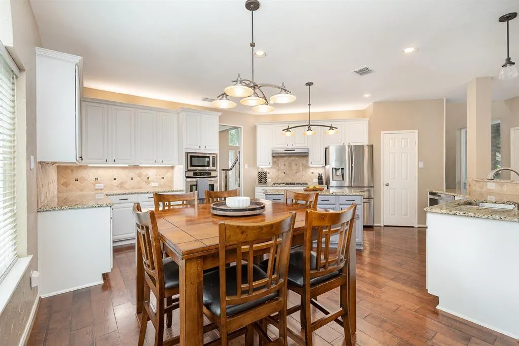 2916 Woods Drive