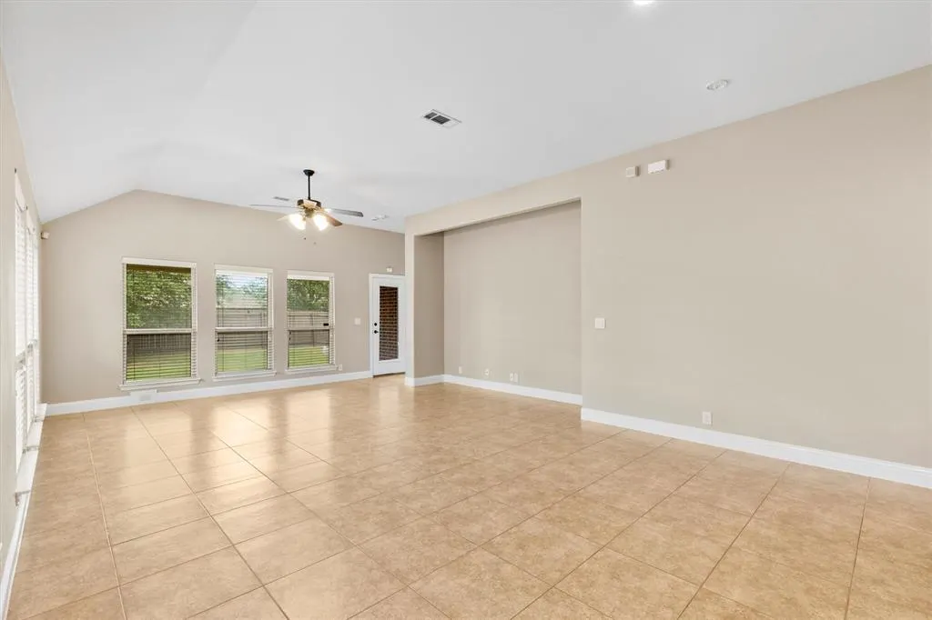 512 Salisbury Drive
