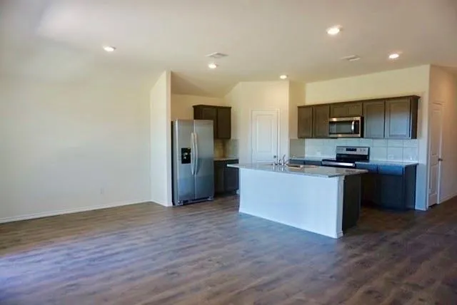 816 English Drive