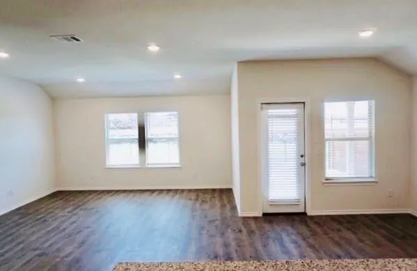 816 English Drive