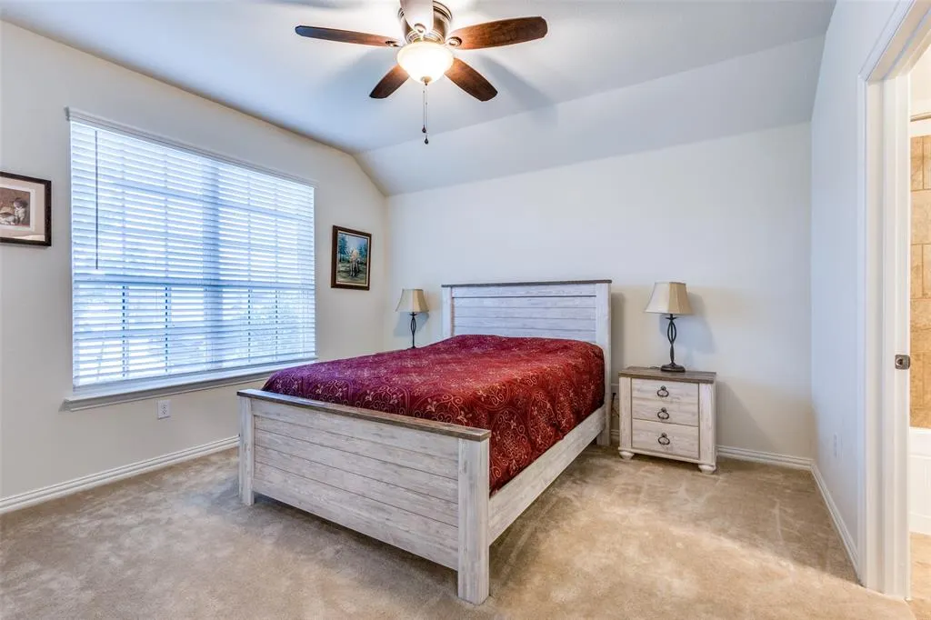 2821 Redbud Lane
