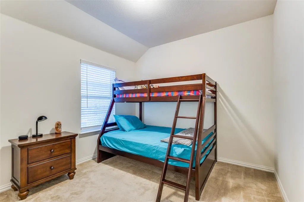 2821 Redbud Lane
